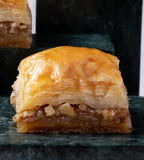 Baklava with walnuts from Karakoy Guluoglu - 1 kg