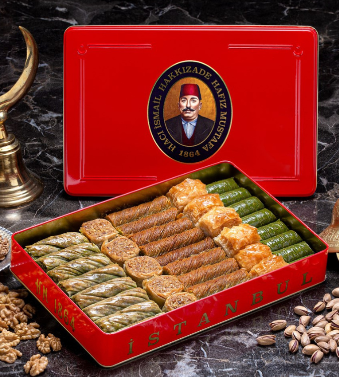 Hafiz Mustafa Assorted Baklava with Pistachio and Walnuts - 1.7 kg Large Box