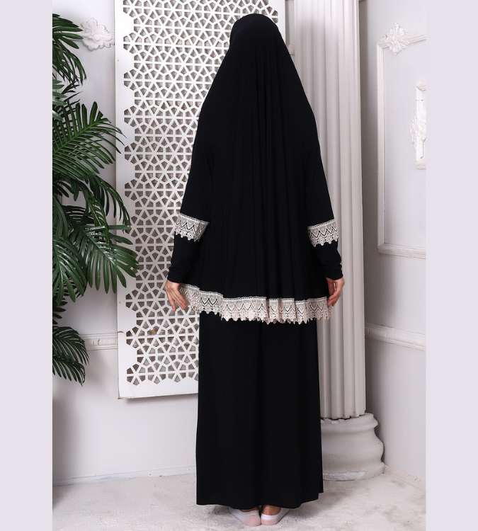 ملابس صلاة نسائية مكونة من قطعتين بلون أسود عملي ومريح