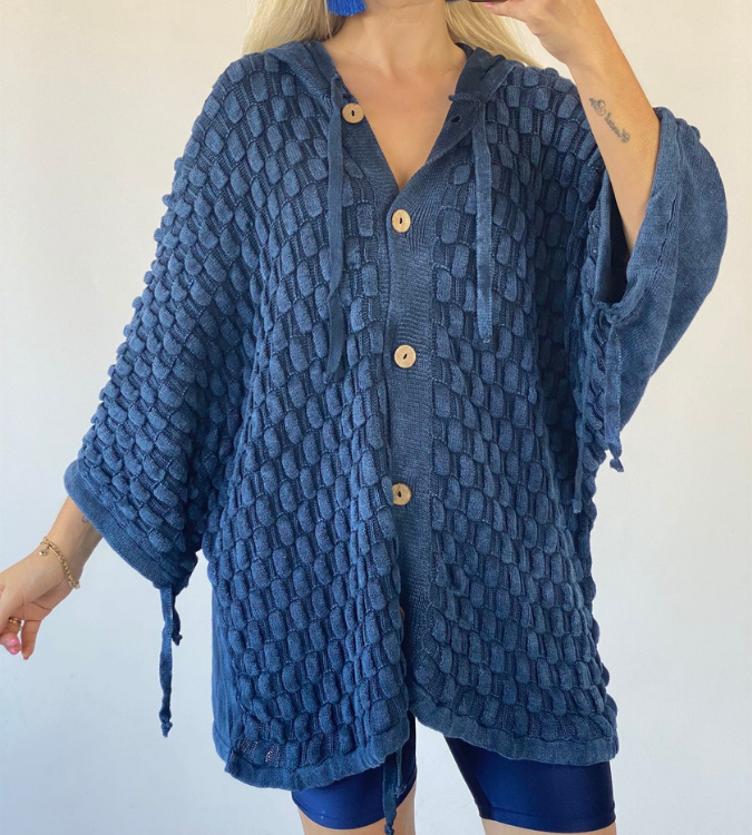 Women's knitted jacket in blue