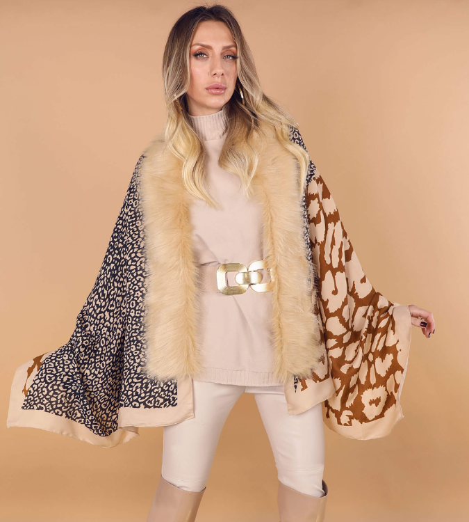 Women's fur shawl with leopard print in beige