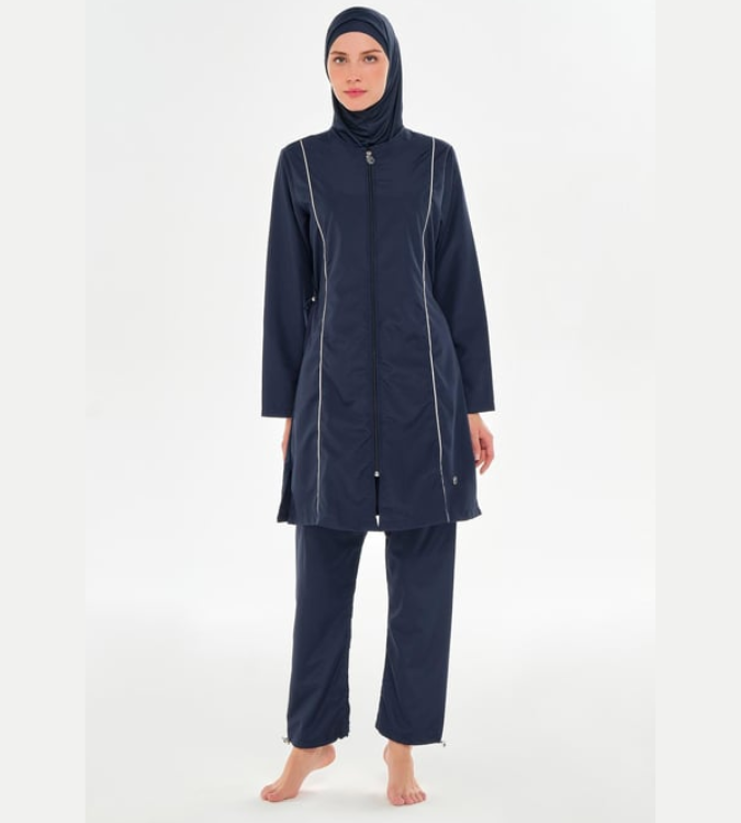 بوركيني بتصميم محتشم وأكمام طويلة – خفيف، أنيق ومناسب للسباحة