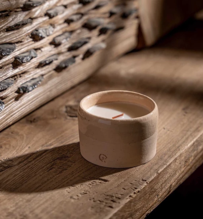 Eva Handmade Candle in a Small Ceramic Pot - Japanese Cherry Blossom Scent - Wooden Wick