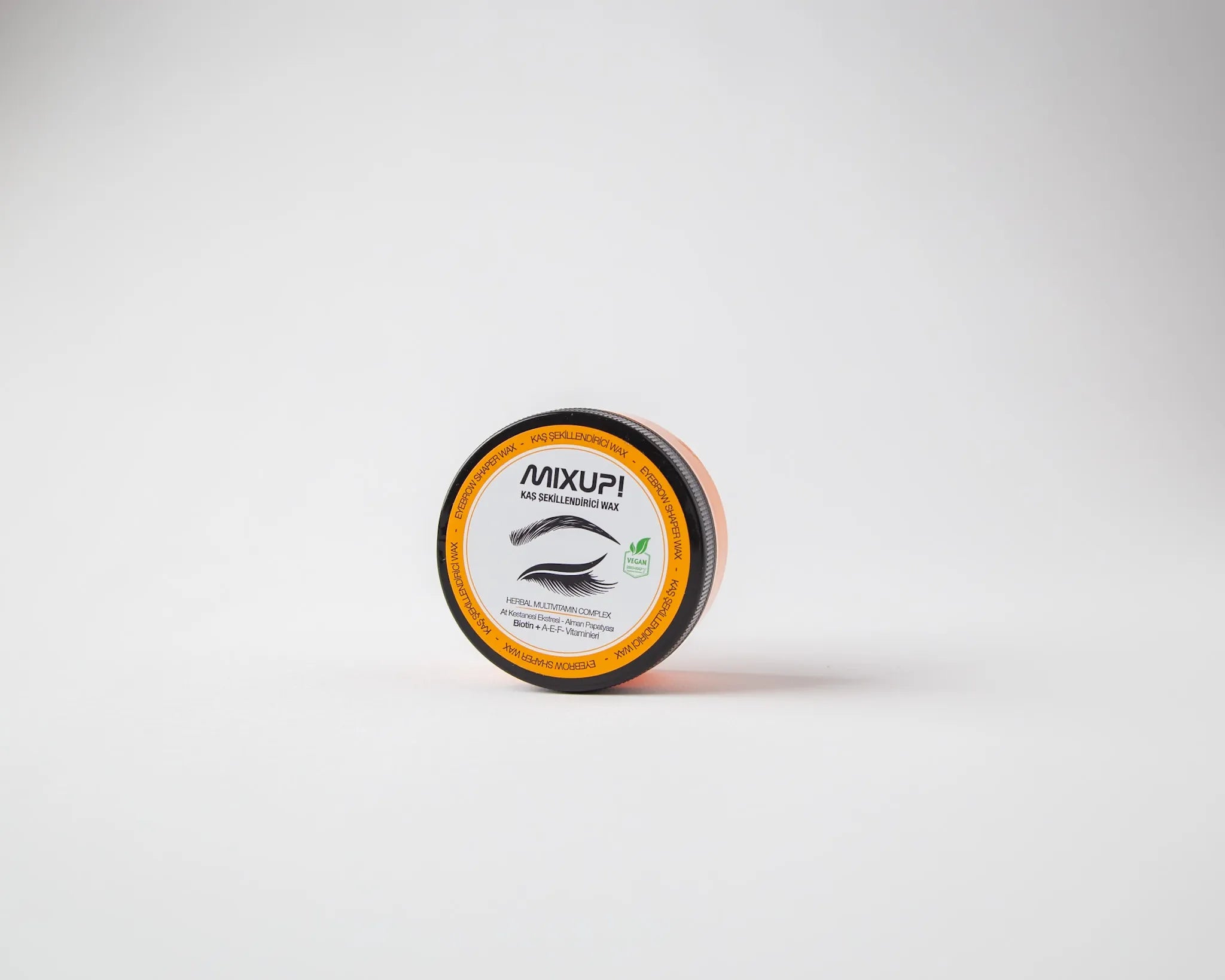 Transparent eyebrow wax fixing gel - for a natural and fixed look