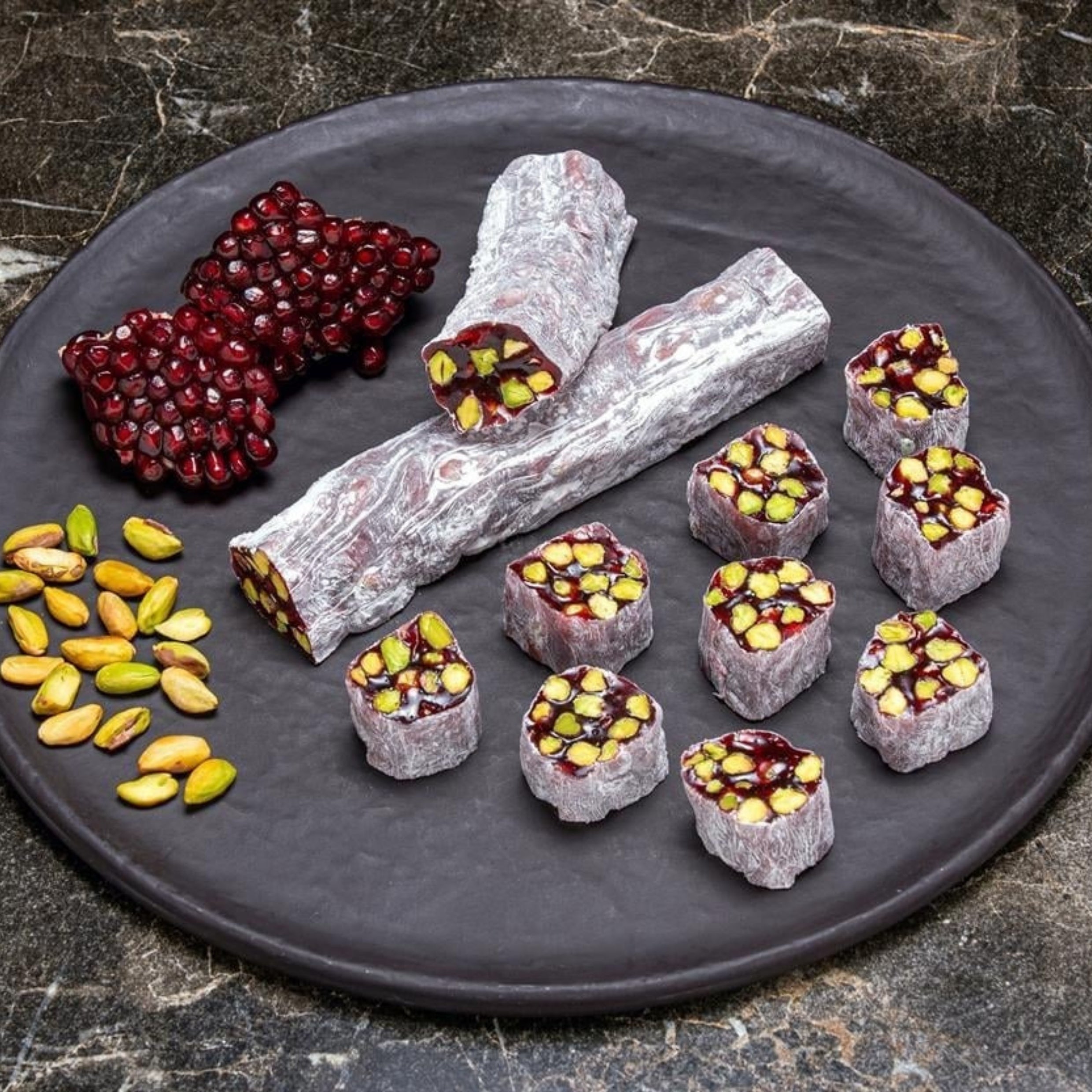 حلقوم تركي بنكهات متنوعة ومكسرات مختارة من حافظ مصطفى