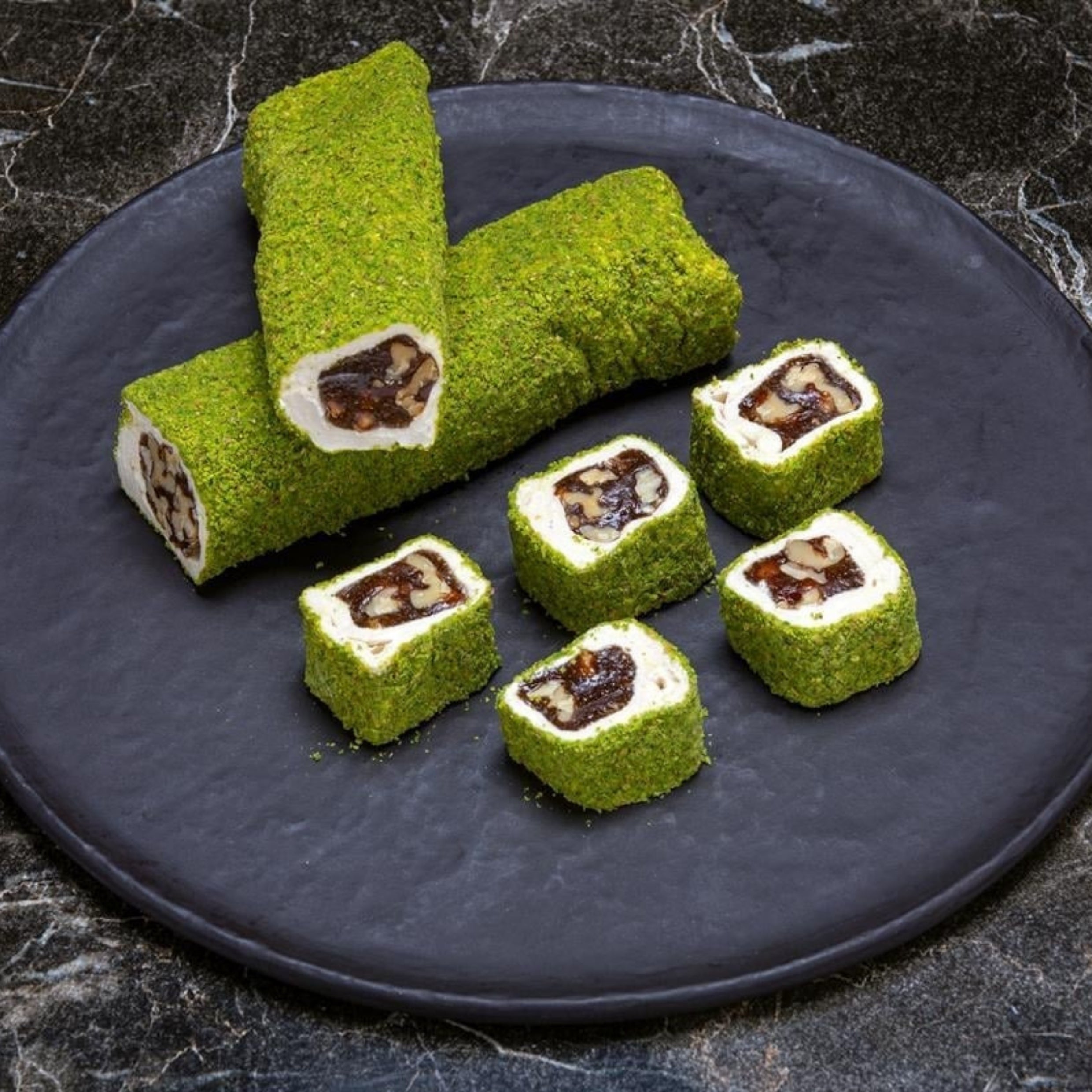 حلقوم تركي بنكهات متنوعة ومكسرات مختارة من حافظ مصطفى