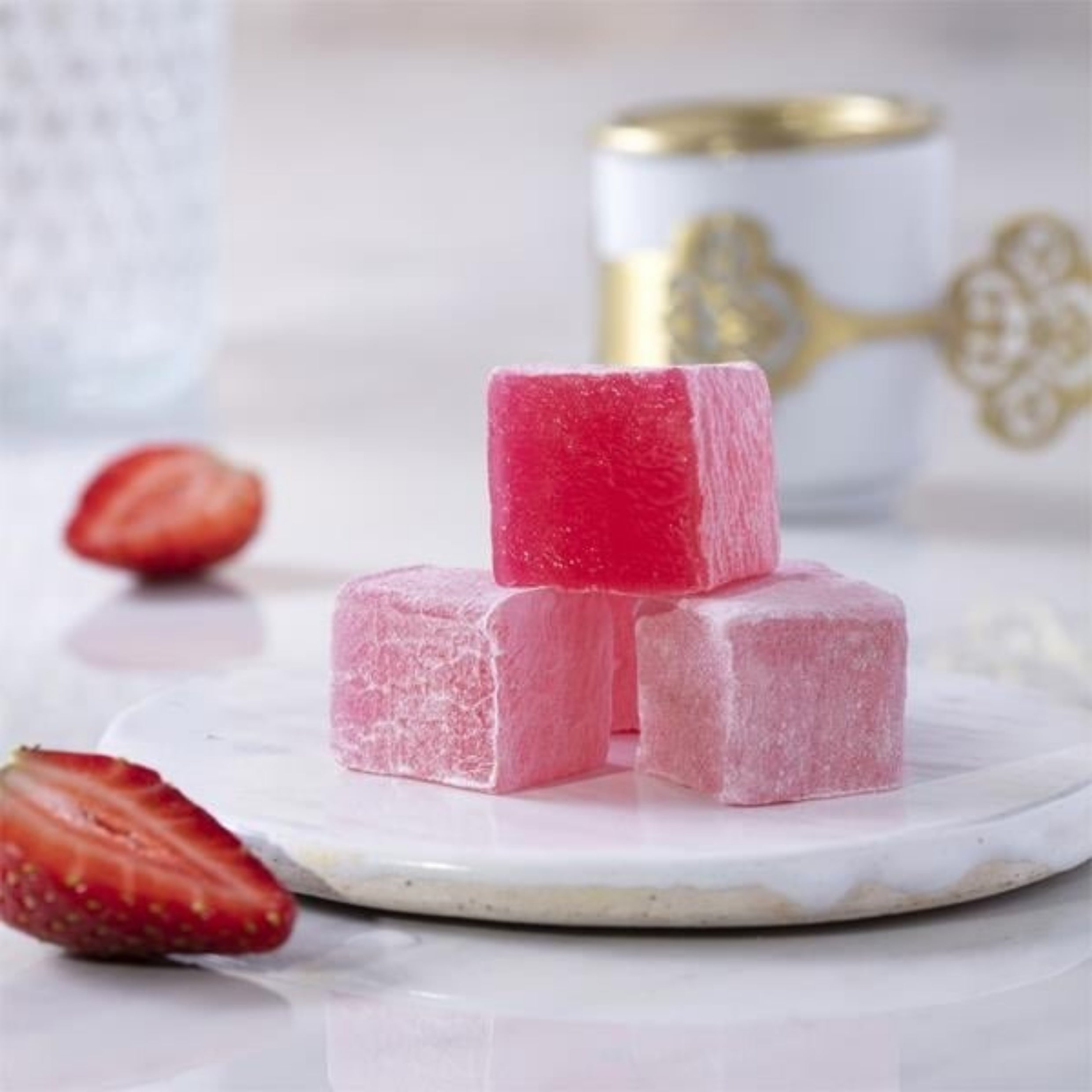 Turkish delight stuffed with hazelnut paste and topped with pistachios 500g - Şikarçı Cevır Erol