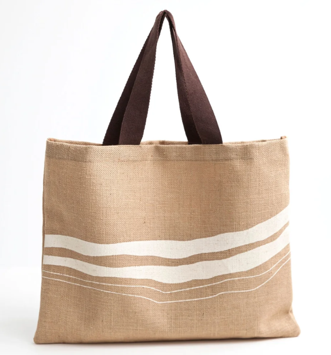 شنطة شاطئ من الجوت الطبيعي – تصميم يدوي أنيق من Summer People