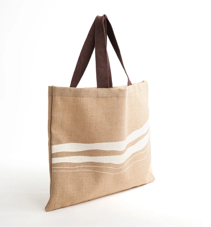 شنطة شاطئ من الجوت الطبيعي – تصميم يدوي أنيق من Summer People