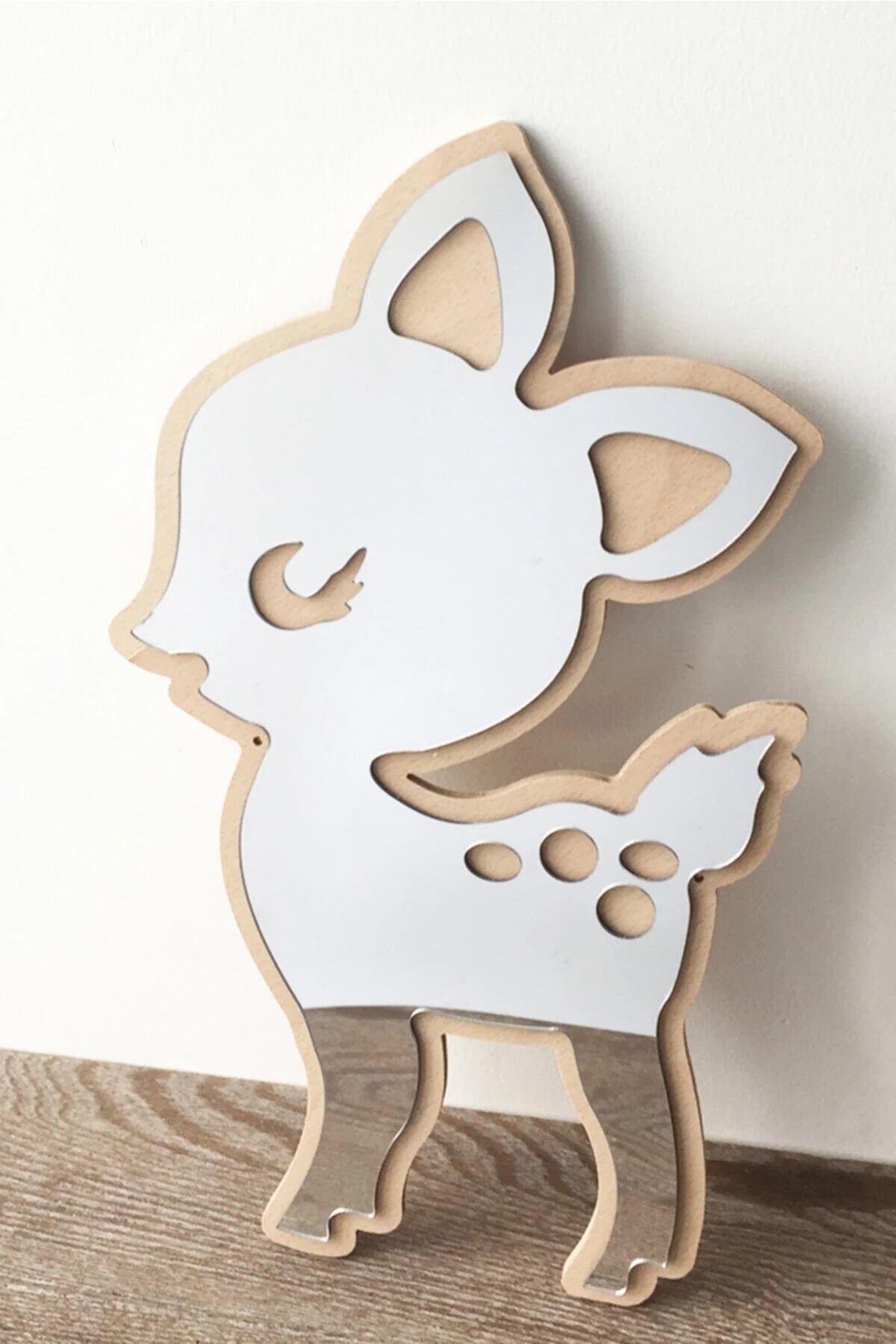 مرايا أطفال ديكورية من AHWALL - أربعة أشكال - غزال - 169410634