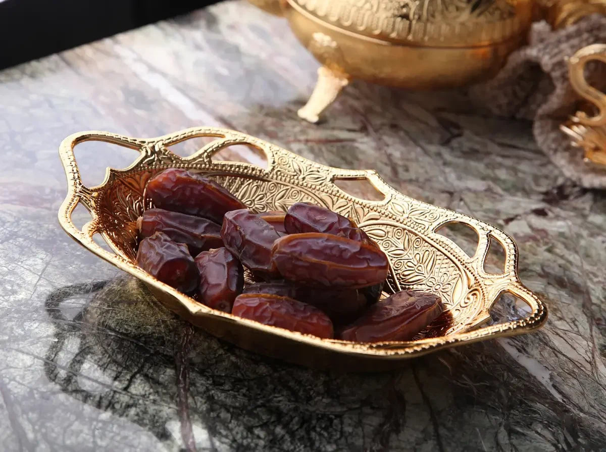 طبق تمر وحلوى بيضاوي من إيهفان - ذهبي وفضي - ذهبي - صورة 1