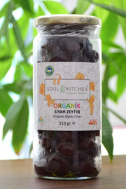 عبوة زيتون أسود عضوي من Soul Kitchen بوزن 310 غرام