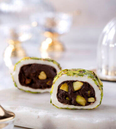 Delight Filled with Pistachio and Chocolate - Covered with Pistachio 500g - Şekerci Cafer Erol