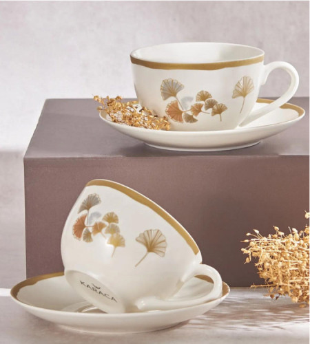Set of porcelain tea cups from Karaca for two people