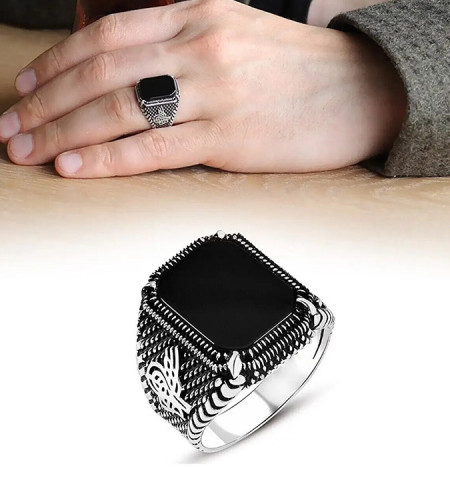 Sterling Silver Men's Ring 925 with Onyx Stone - Claw Model