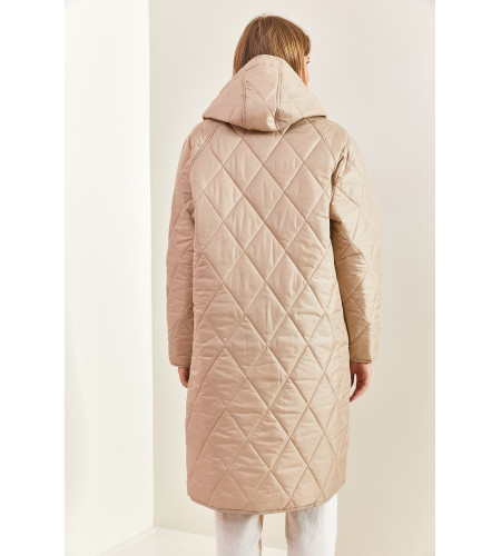 Women's zip-up coat