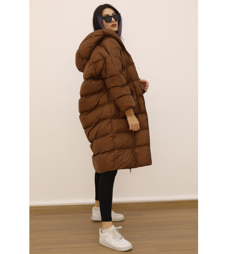 Women's long puffer coat