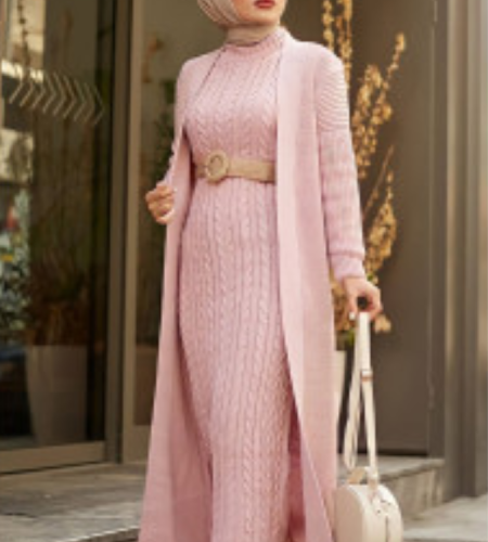 Two-piece pink knitwear dress